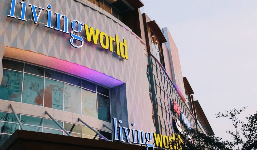 LIVING WORLD PEKANBARU